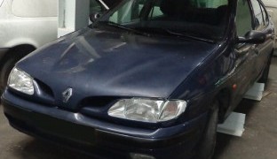 Renault Megane 1996 1.4 - Gasolina