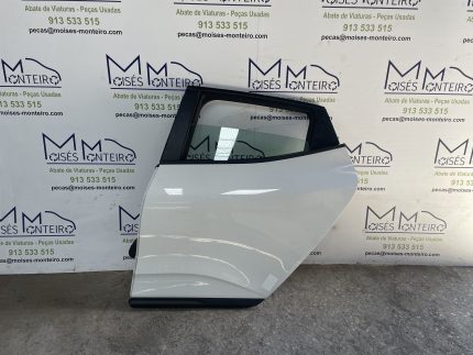 Porta Traseira Esquerda Renault Clio V de 2023